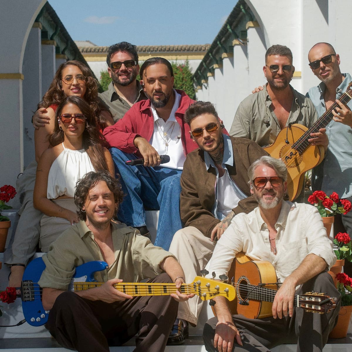 Lérica pone rumba y palmas a los clásicos en 'La Escalera de la Rumba - Vol. 1'