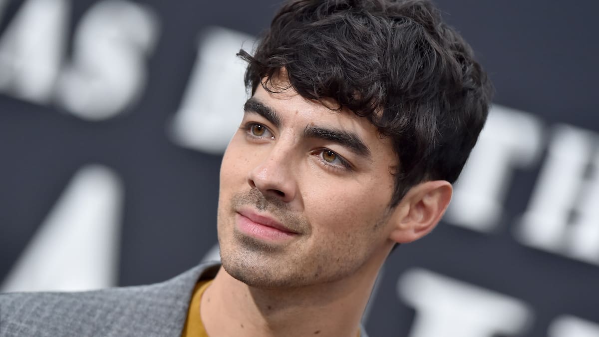 Joe Jonas reflexiona tras sus vacaciones sobre el impacto del turismo en Valencia: "Todo el mundo era holandés"