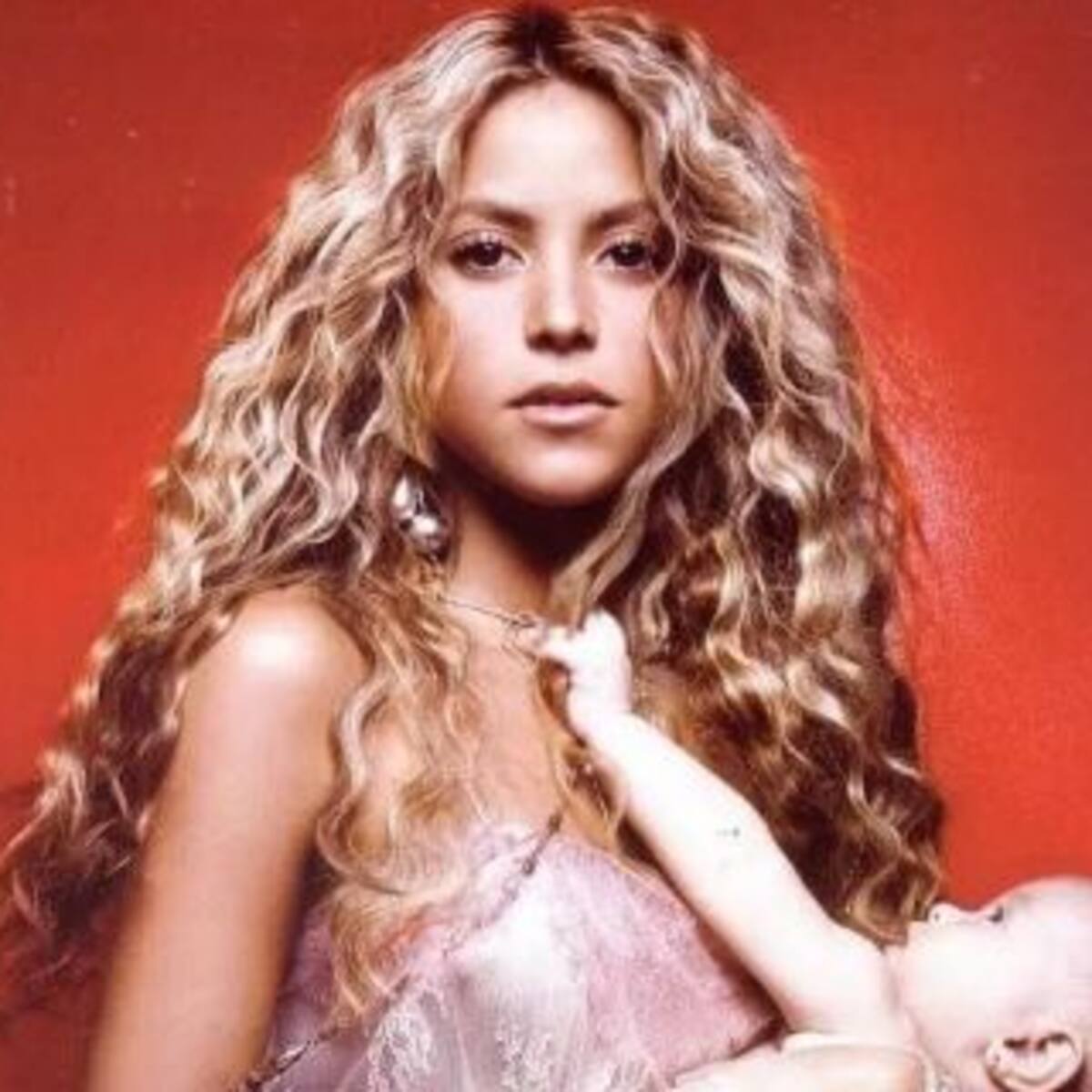 Se cumplen 20 años de ‘Fijación oral, vol. 1’, el disco con el que Shakira volvió al español