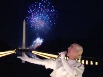 Katy Perry cierra con &quot;Firework&quot; investidura de Biden: un show lleno de fuegos artificiales