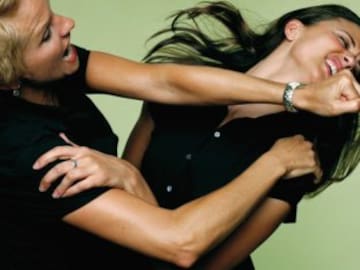 Elena Cañizares, en La Resistencia: “No tomo buenas decisiones”