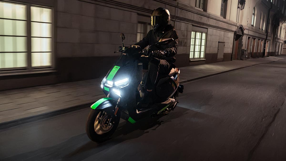 Si pensabas que Razer solo iba de teclados y ratones, verás la cara que se te queda cuando veas esta moto