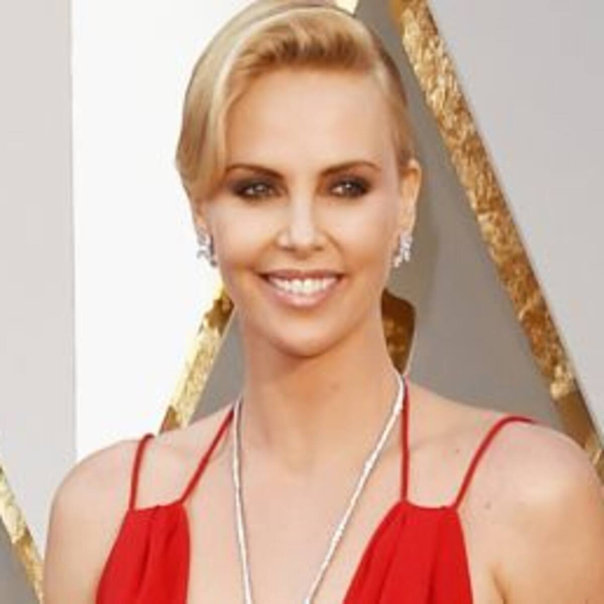 Mirá el cambio físico de Charlize Theron para su nuevo papel
