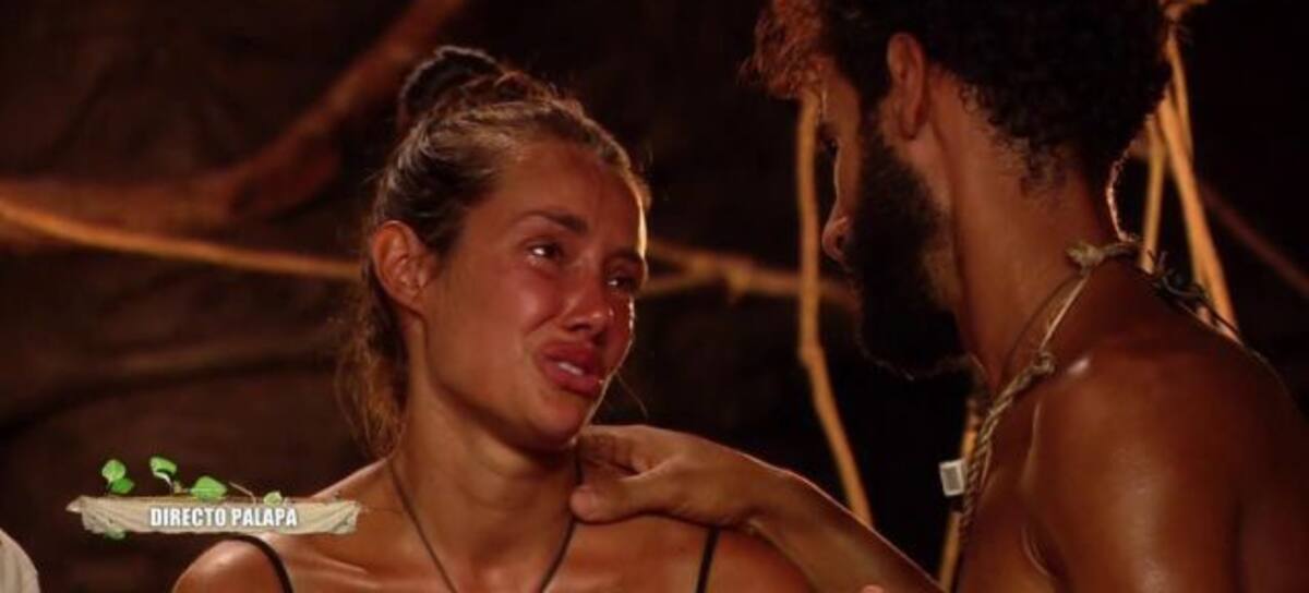 Adara Molinero y Asraf Beno y el lío de la pizza en 'Supervivientes'.