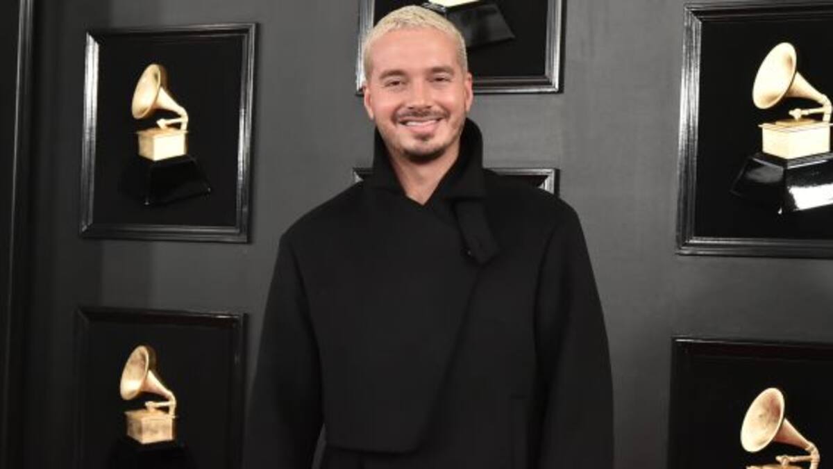 El original look que usó J Balvin para el cumpleaños de su mamá