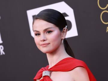 SELENA GOMEZ CONFIESA QUE NO UTILIZA SUS REDES SOCIALES DESDE HACE 4 AÑOS Y MEDIO