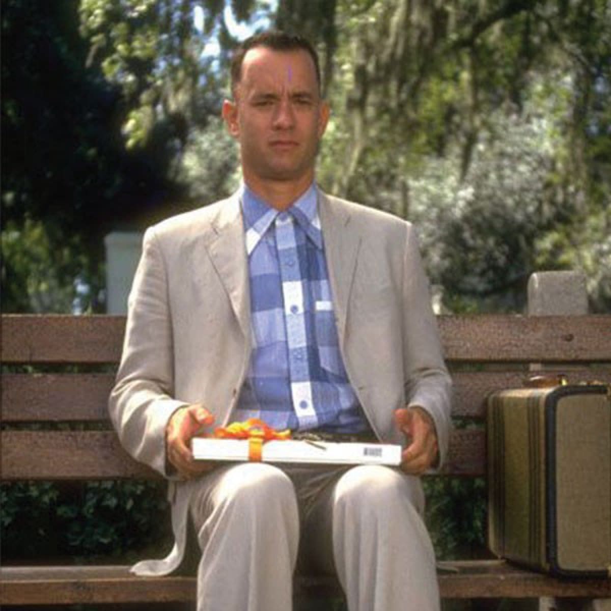 En esta película interpretó a un muchacho de Alabama que sufre de un leve retraso mental y motor, lo cual no le impide ser testigo privilegiado, y en algunos casos actor decisivo, de muchos de los momentos más transcendentales de la historia de los Estados Unidos en el siglo XX.
