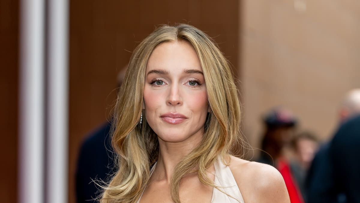 Quién es Alex Cooper y por qué es la elegida para presentar el especial 20 Aniversario de Hannah Montana