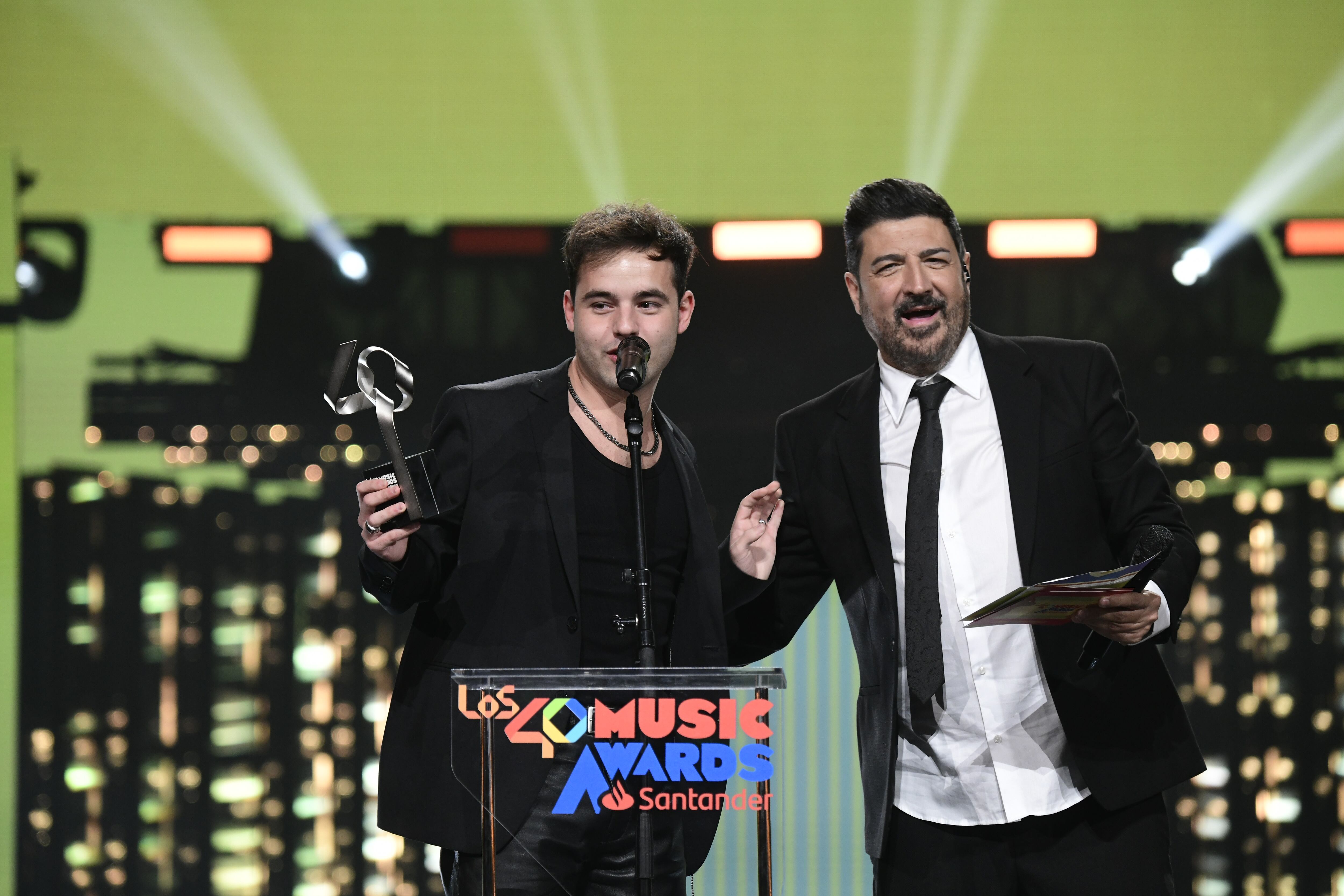 DePol y Tony Aguilar en LOS40 Music Awards Santander 2023 / Foto: Jorge París y Elena Buenavista