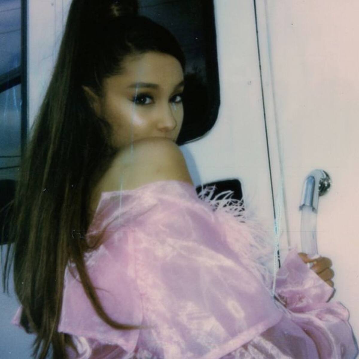 Así suena el ‘Imagine’ de Ariana Grande