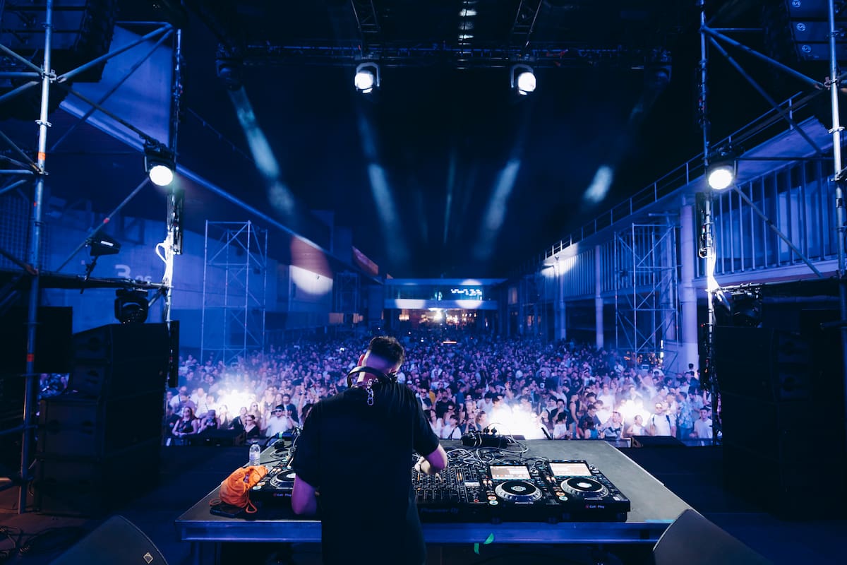 Techno y electro contundente de uno de los grandes nombres globales.