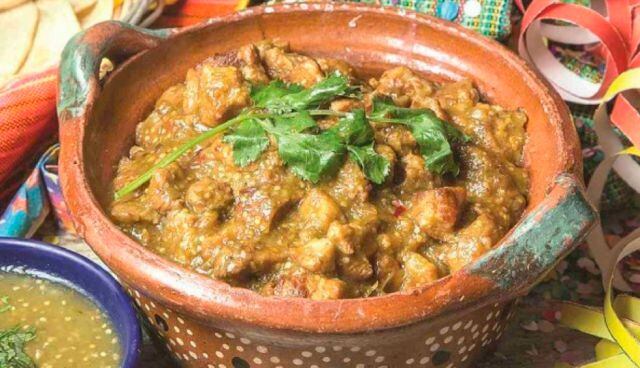 Chicharrón en salsa verde