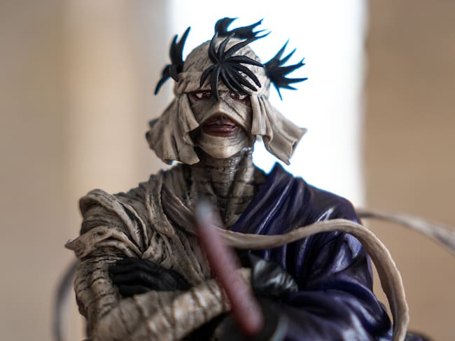 Makoto Shishio; el villano que sobrevivió al fuego, por fin tiene la estatua que merece.