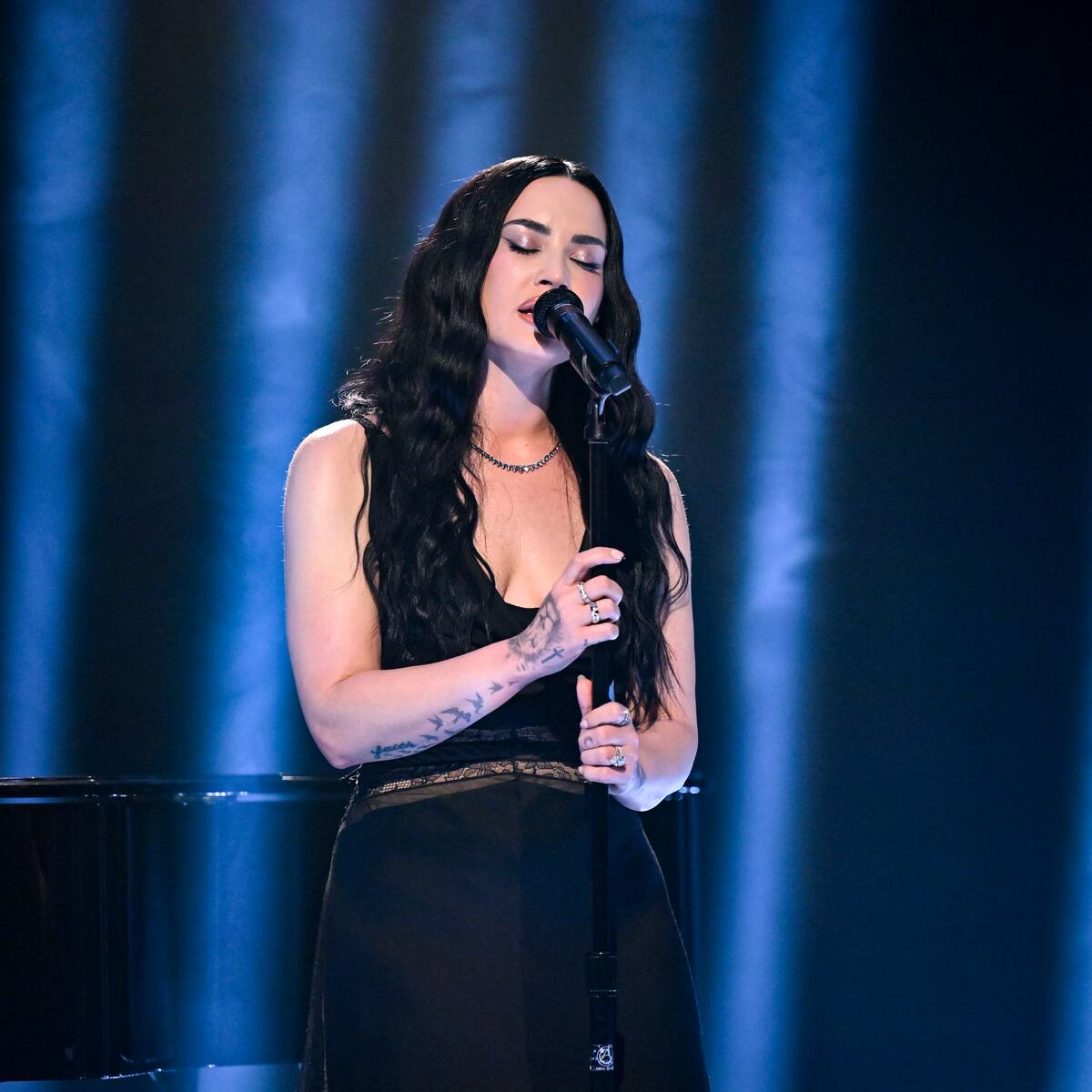 Demi Lovato brilla con ‘Ghost’ en The Tonight Show y desvela los momentazos más especiales de su nueva vida