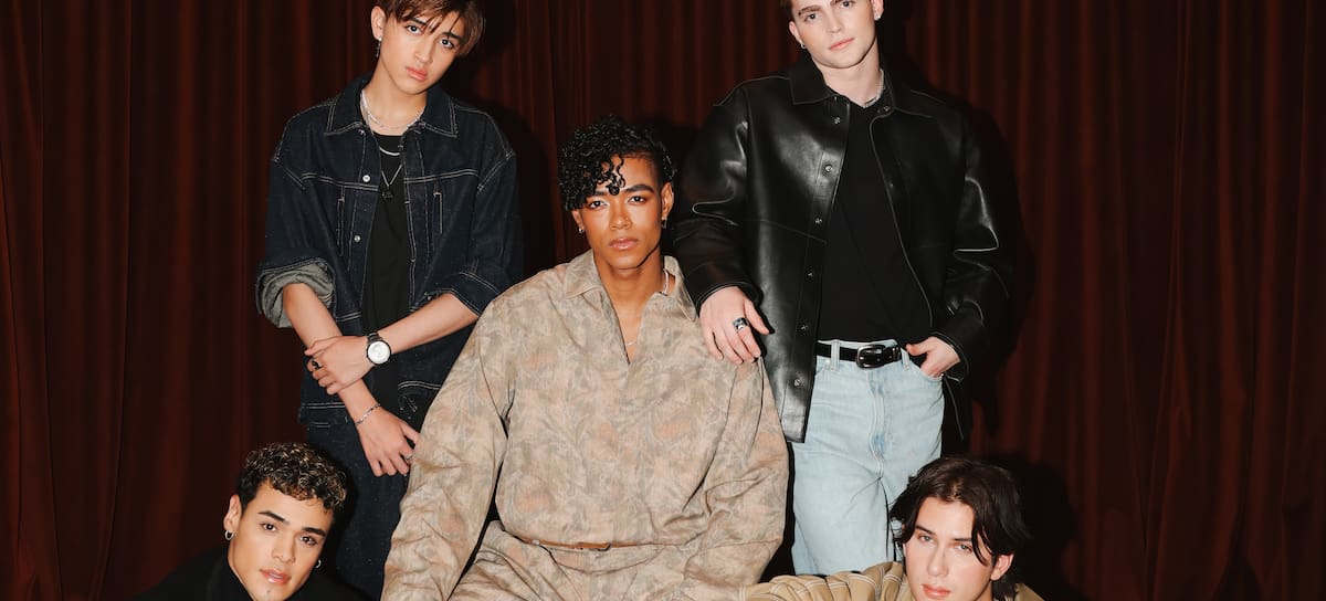 Santos Bravos, boyband