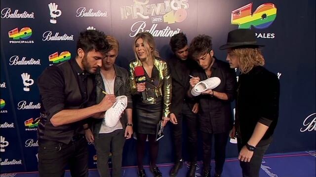 Los chicos de Auryn firman un par de D&#039;Original Sound in Motion