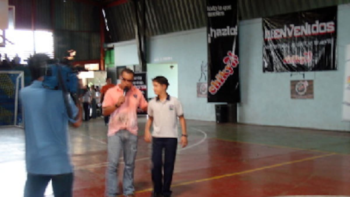 Tour Chiky en el Colegio Manuel Benavídes