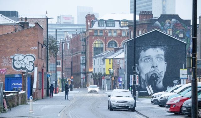 Un mural de Ian Curtis, líder de Joy Division, en Manchester.