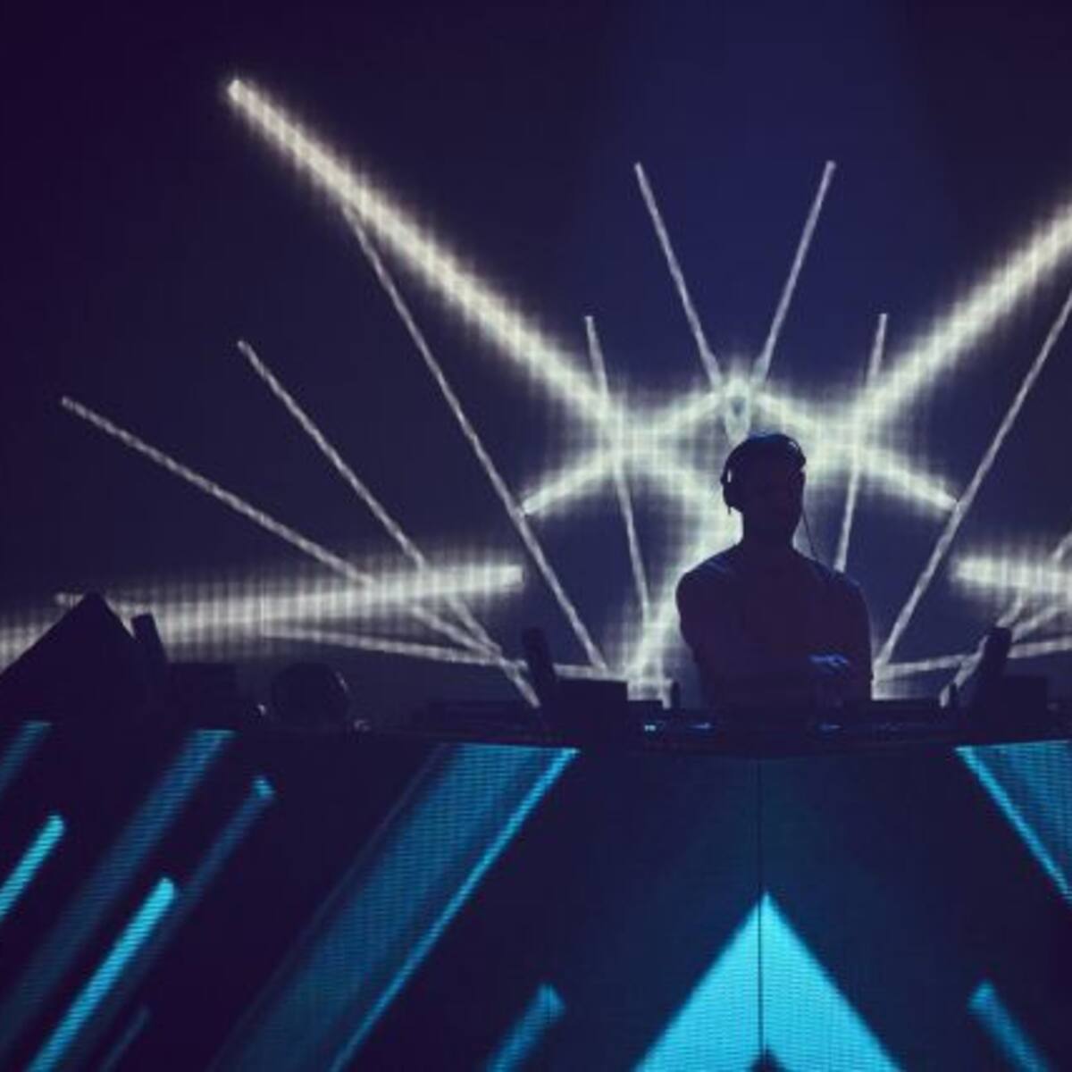 Calvin Harris estuvo explosivo en el Apple Music Festival