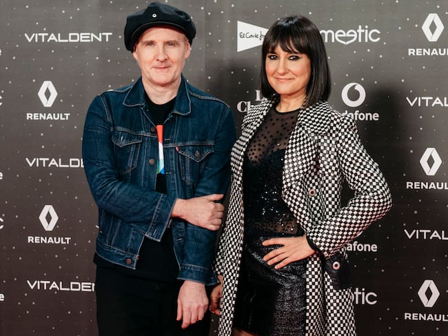 Juan Aguirre y Eva Amaral, en 'Los40 Music Awards 2019 'celebrados en el Wizink Center de Madrid en noviembre de 2019.
