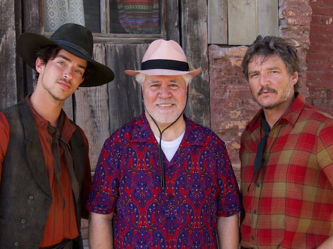 Manu Ríos, Pedro Almodóvar y Pedro Pascal