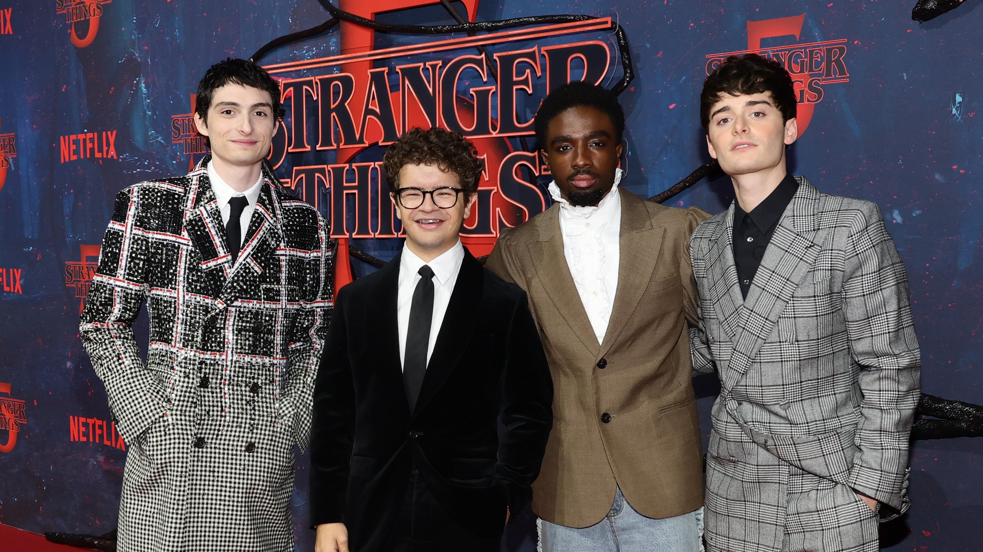 Finn Wolfhard, Gaten Matarazzo, Caleb McLaughlin y Noah Schnapp attend en la premiere de 'Stranger Things' temporada 5
