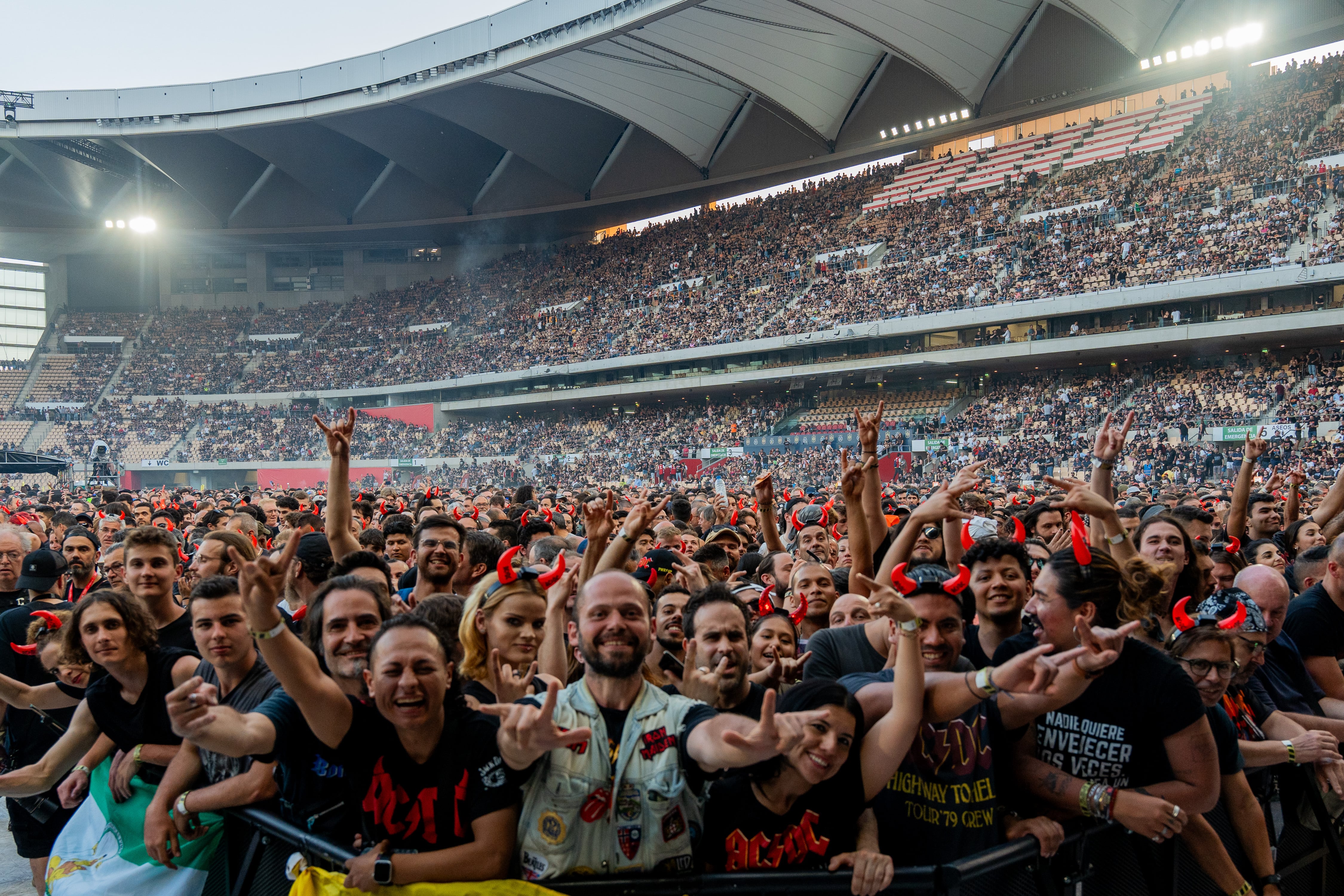 SEVILLA, ANDALUCÍA, ESPAÑA - 29 DE MAYO: Primer concierto de AC/DC en Sevilla del 'Power up Tour 2024'. Primeras actuaciones del primer concierto de AC/DC en el Estadio Olímpico de Sevilla. El 29 de mayo de 2024, en Sevilla (Andalucía, España). La legendaria banda australiana de hard rock AC/DC regresa a Sevilla el miércoles, ocho años después, con el primero de dos conciertos en la Cartuja, dentro de su gira europea, titulada 'Power up Tour 2024'. (Foto de Francisco J. Olmo/Europa Press vía Getty Images)