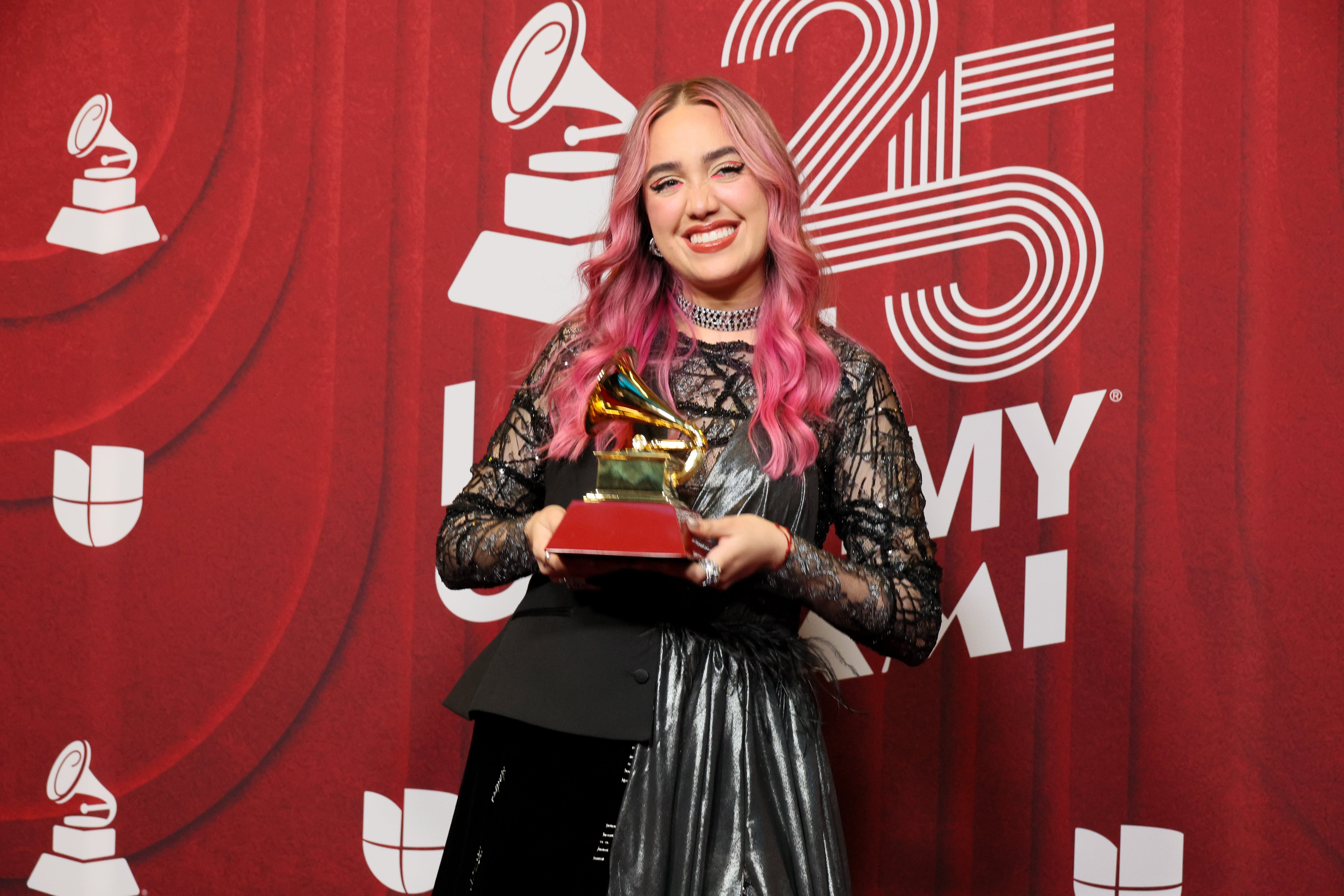 Ela Taubert, ganadora del premio Best New Artist en los Latin GRAMMY 2024. (Photo by Dia Dipasupil/Getty Images)