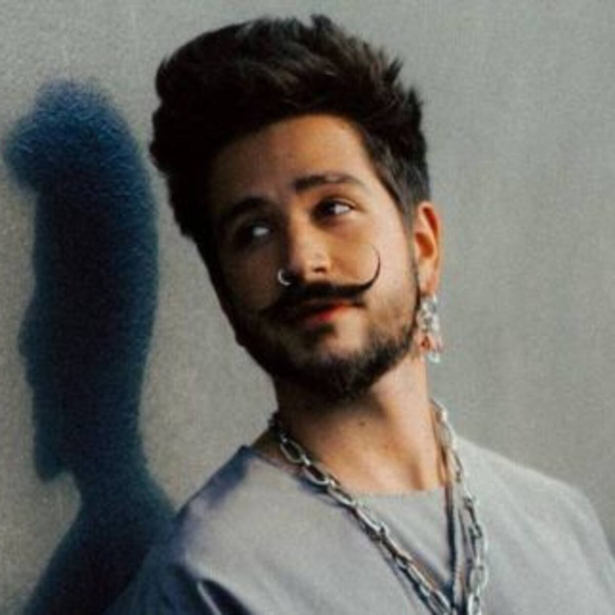 Camilo hizo una nueva versión de "999" en la ruta