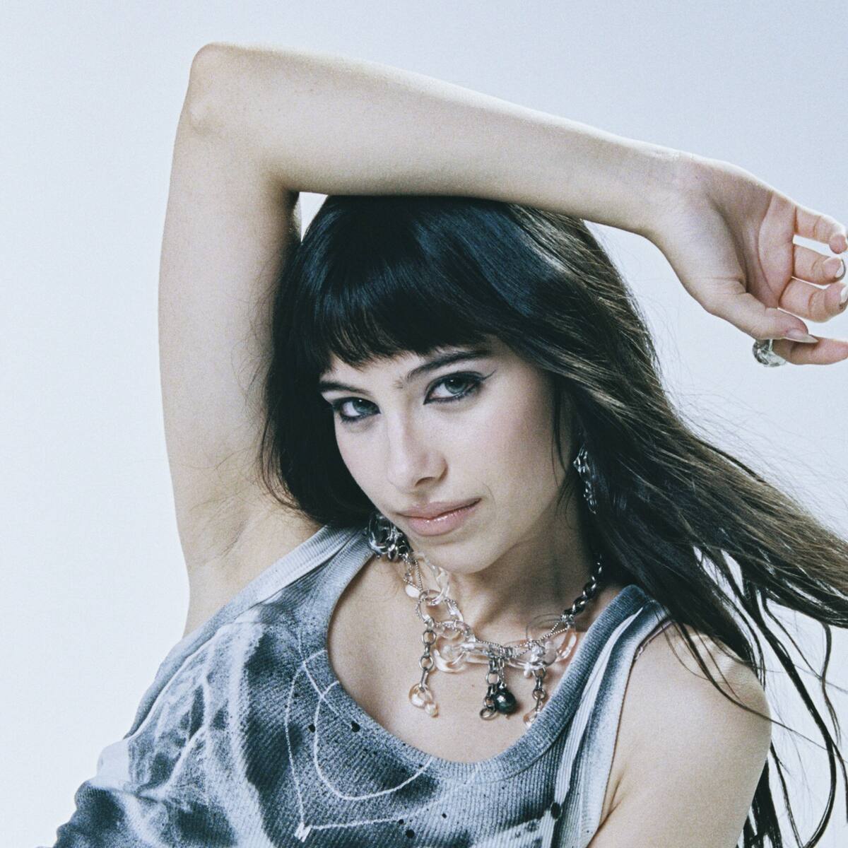 Hablamos con Melani de 'Oniria': de la relación con Rosalía a la influencia de artistas como Freddie Mercury