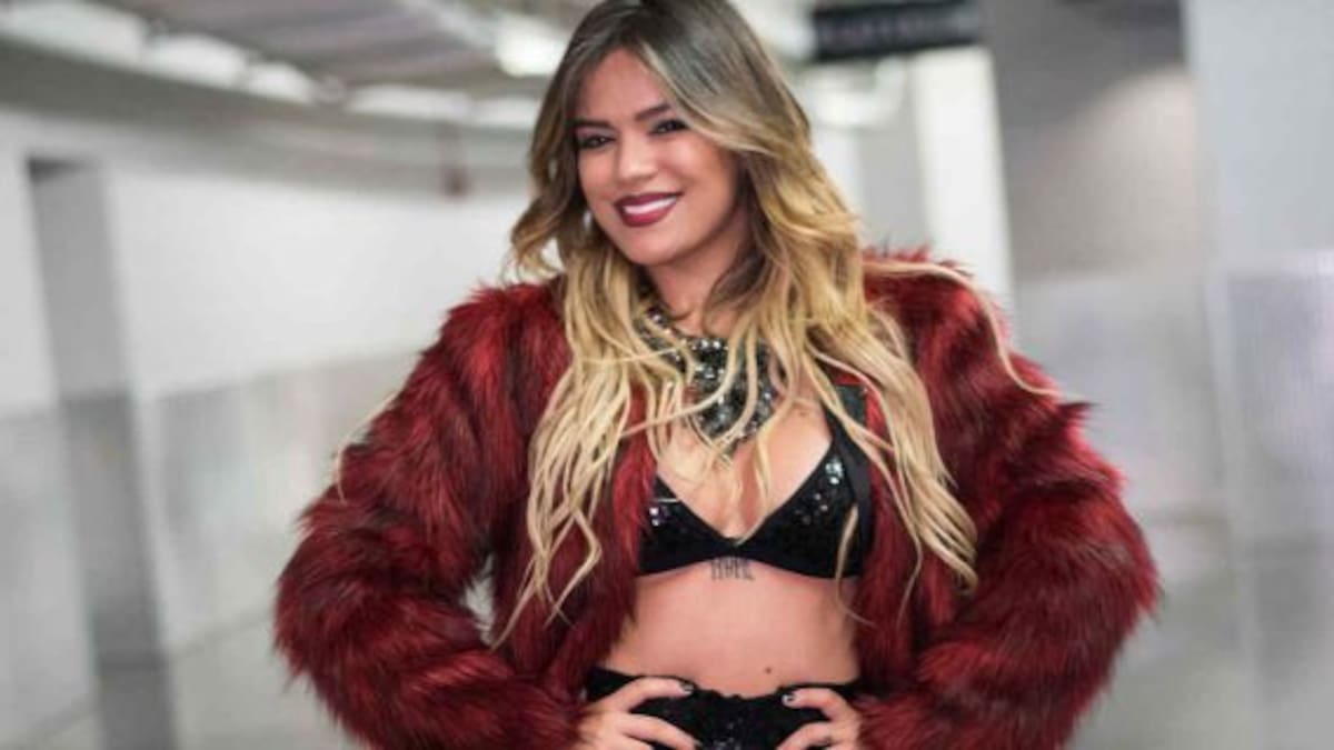 Karol G se tatuó el nombre de su novio Anuel AA