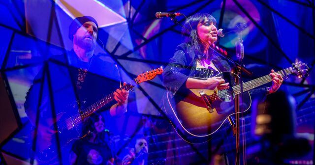 Juan Aguirre y Eva Amaral en su concierto de Madrid.