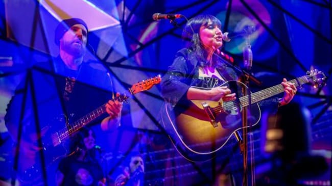Juan Aguirre y Eva Amaral en su concierto de Madrid.
