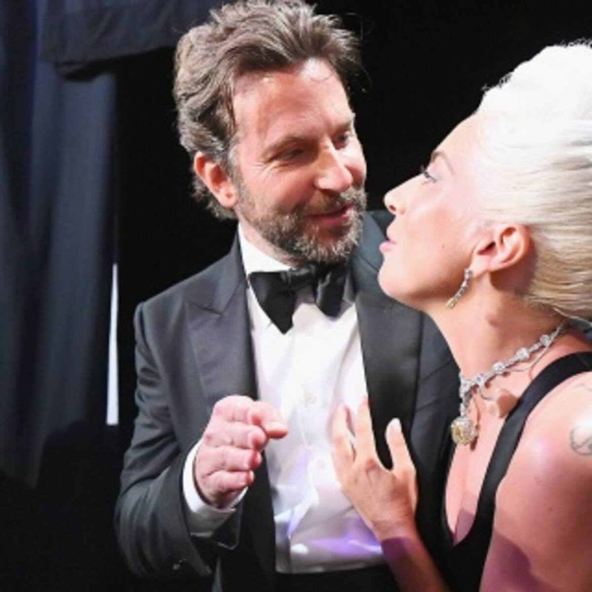 Ex esposa de Bradley Cooper revela supuesto romance del actor con Lady Gaga