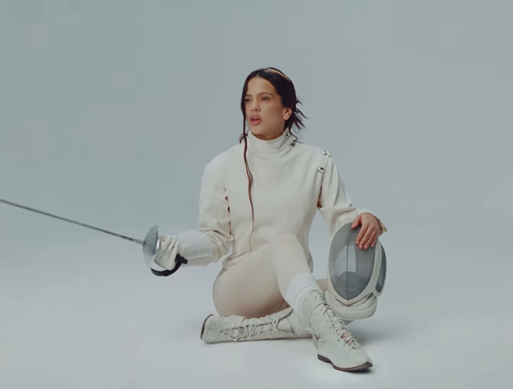 Rosalía en el vídeo 'La Perla'