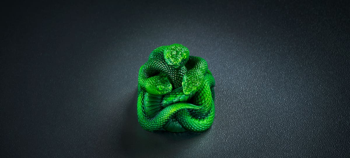 Razer presenta la Artisan Keycap "Triple-Headed Snake Edition"