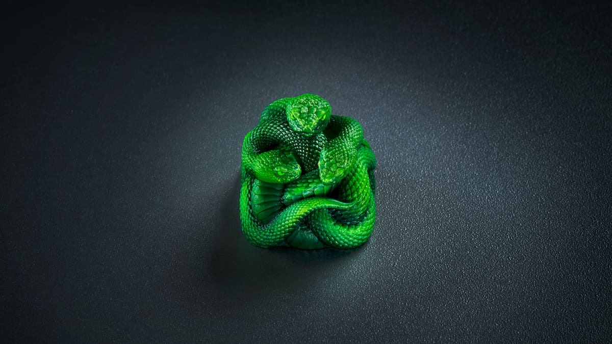 Razer presenta la Artisan Keycap “Triple-Headed Snake Edition”: su primera tecla artesanal de colección