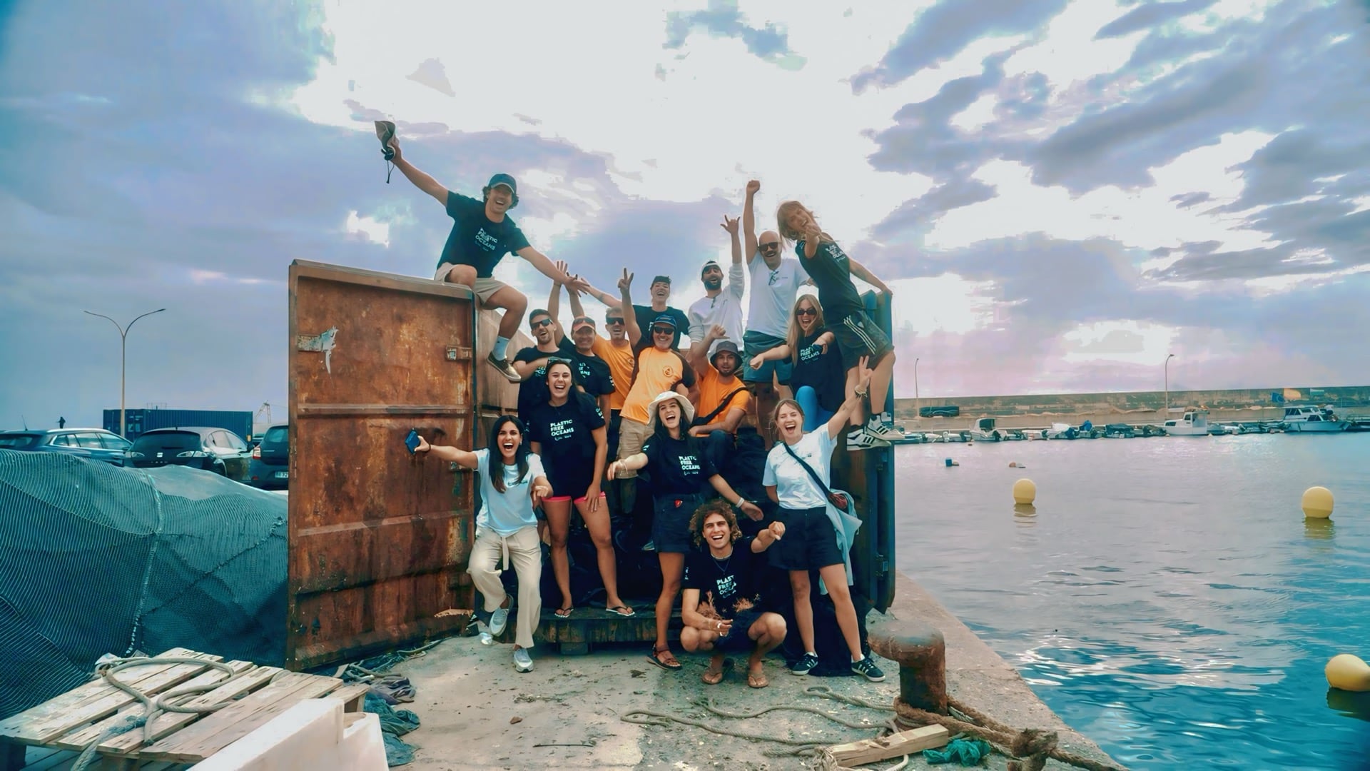 Parte del equipo de Gravity Wave.