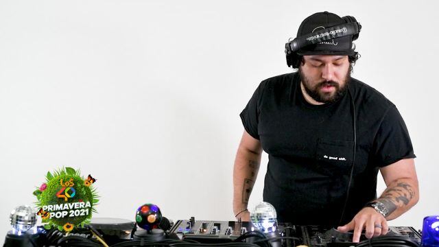 Deorro y su set de música electrónica para LOS40 Primavera Pop