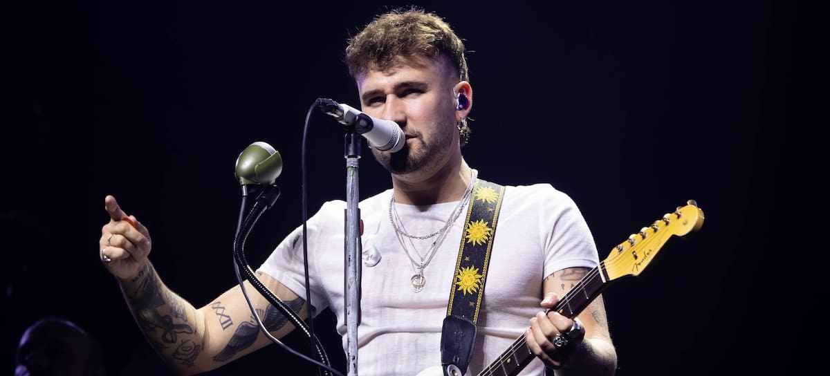 Dani Fernández durante su concierto en el Movistar Arena en marzo de 2025