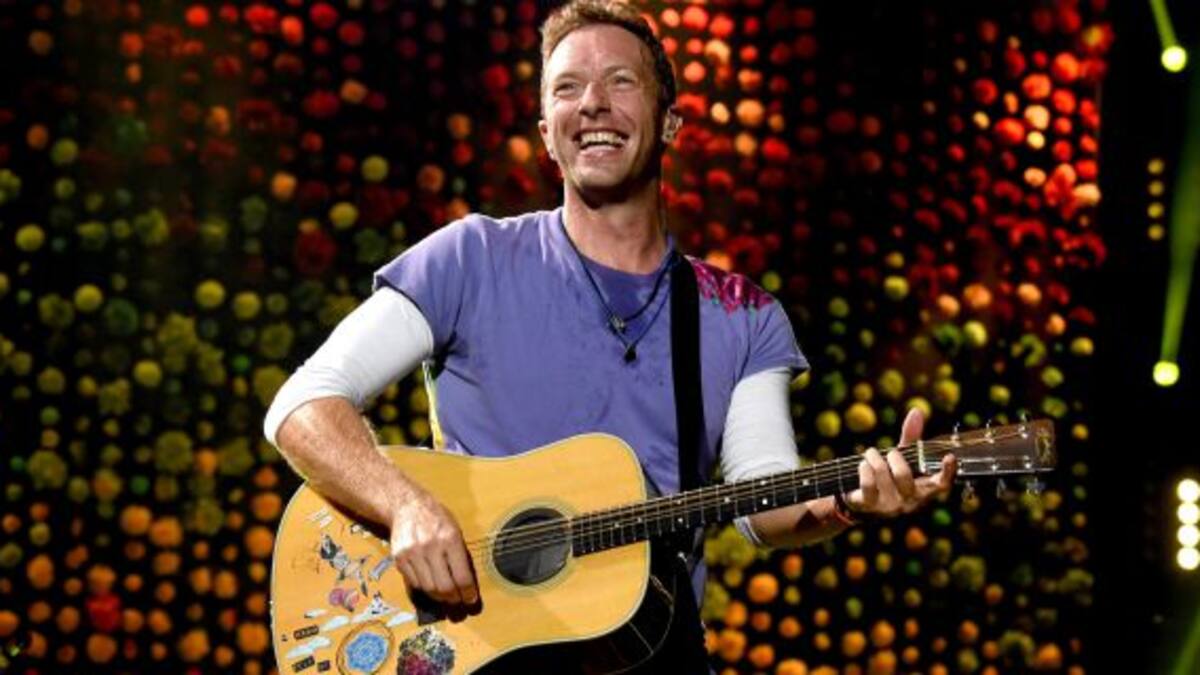 Aparecieron fotos de Dakota Johnson y Chris Martin juntos en una cena