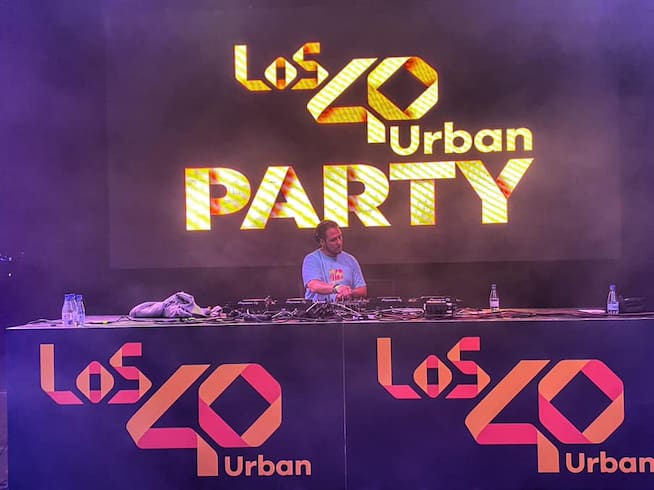 Ramsés López pinchando en LOS40 Urban Party Albacete 2022
