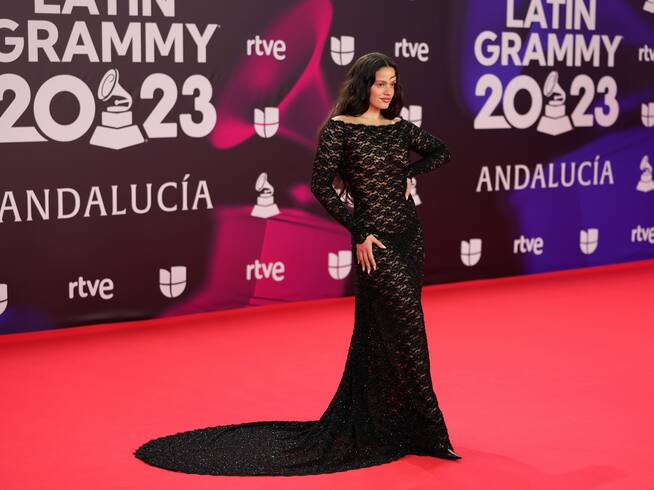 Rosalía, en la alfombra roja de los Premios Latin Grammy 2023