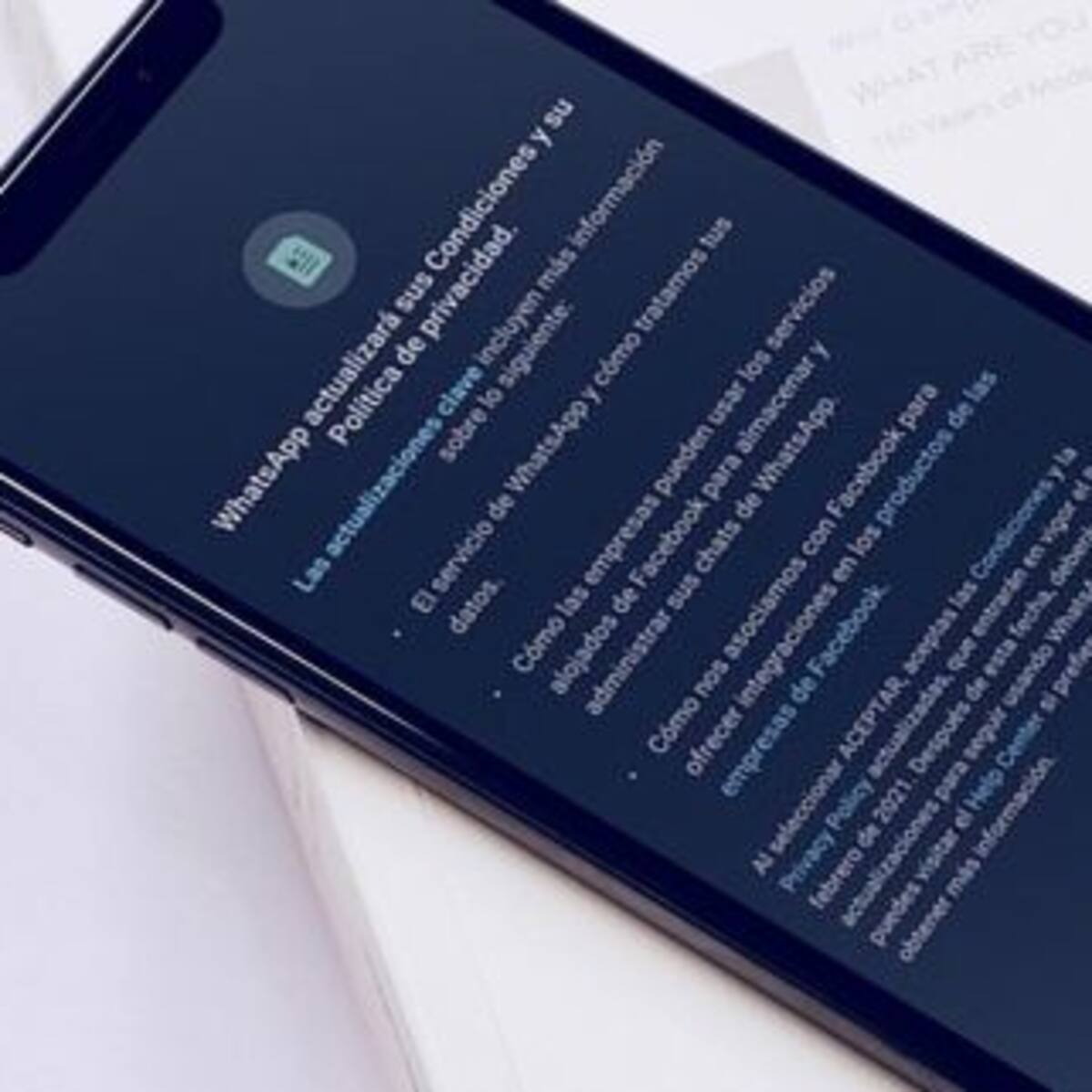¿Qué significan los nuevos "términos y condiciones" que aparecieron en WhatsApp?