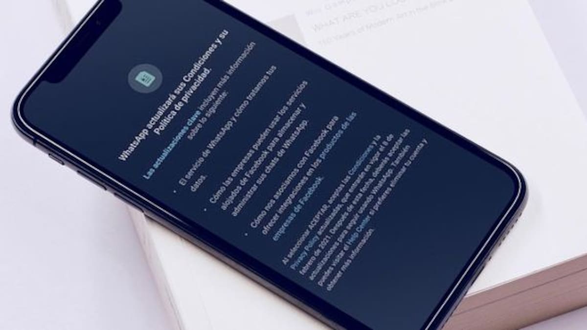 ¿Qué significan los nuevos "términos y condiciones" que aparecieron en WhatsApp?