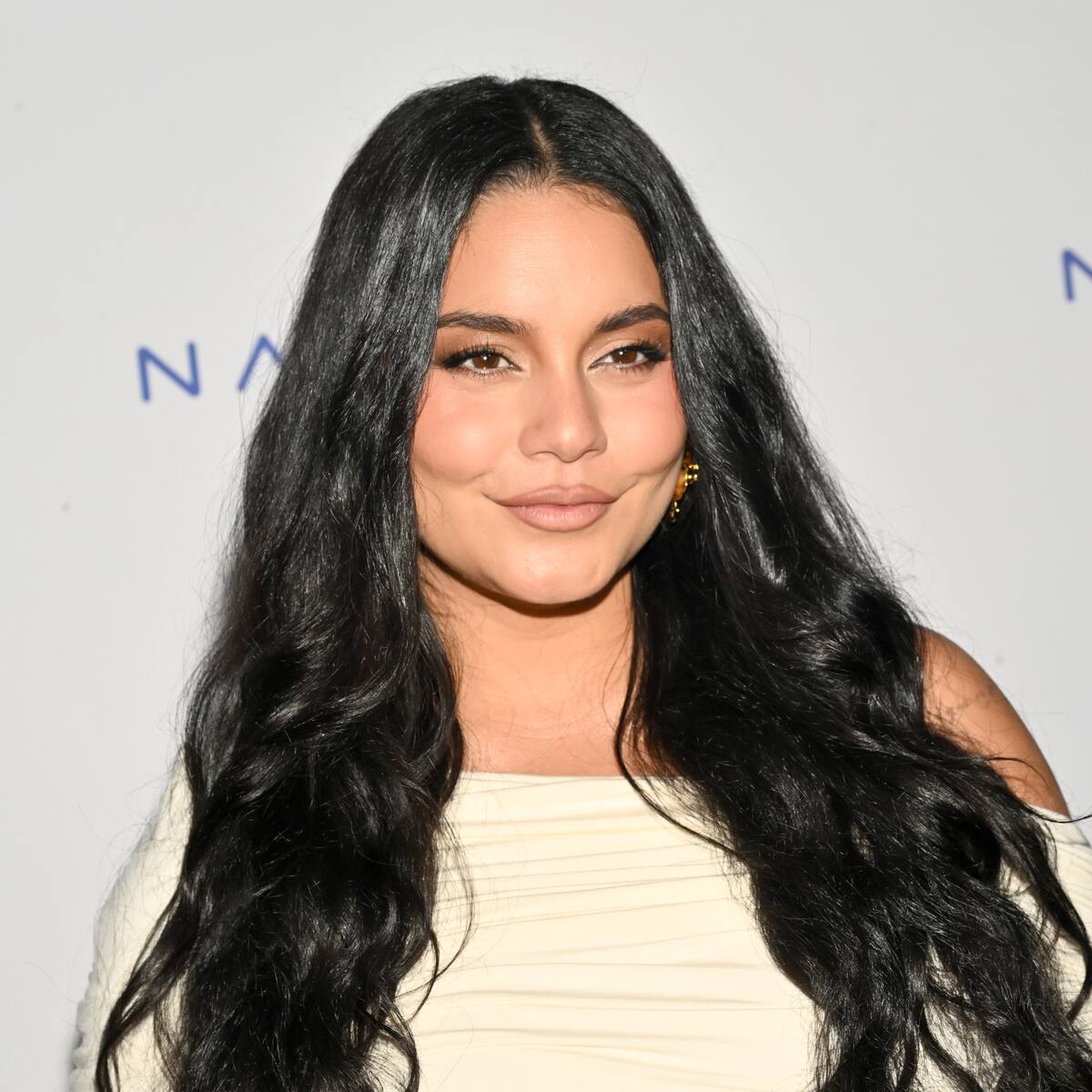 Vanessa Hudgens rota de dolor por la trágica pérdida de Darla: “Estoy más que desconsolada”