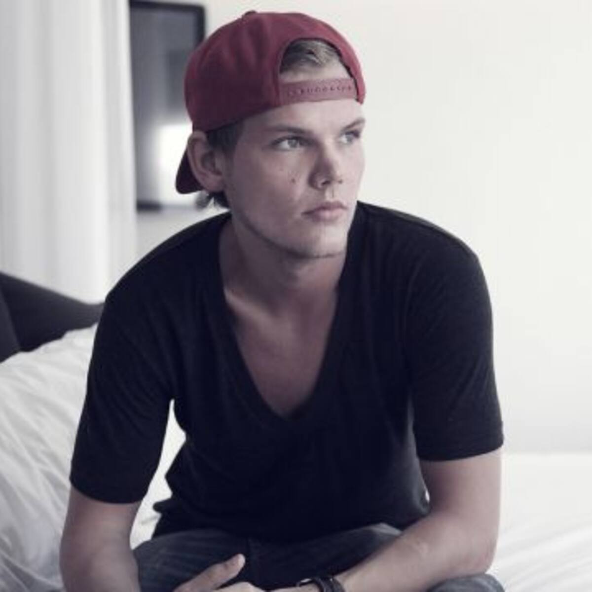 Avicii estrena el video de “The Nights”