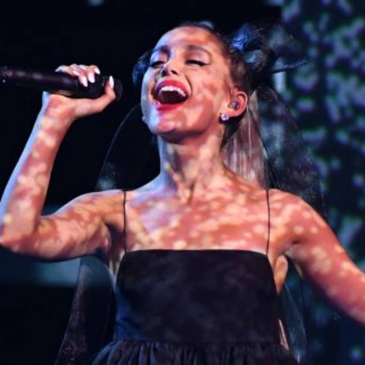 Ariana Grande se cubrió un tatuaje de Pete Davidson con uno de Mac Miller