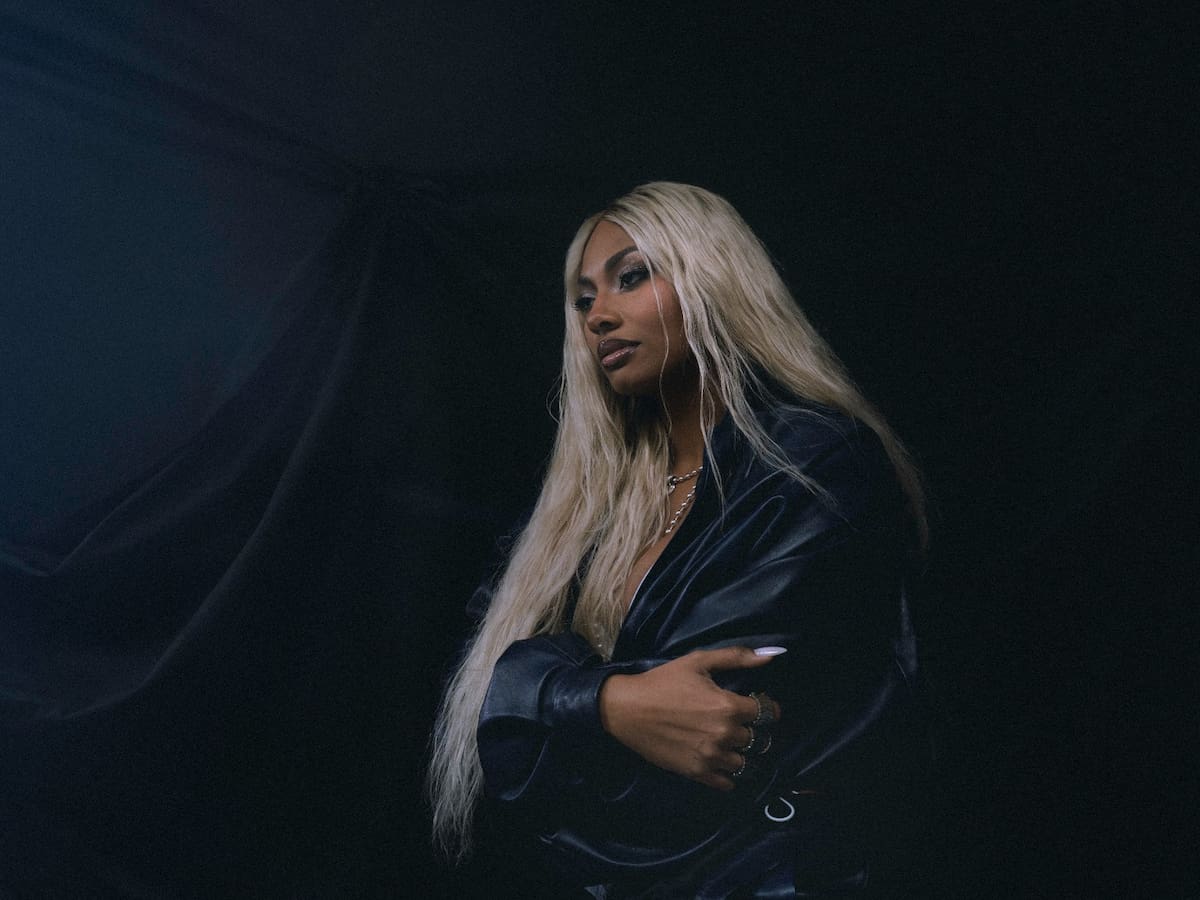 NIA anuncia 'Romería Negra', su álbum más íntimo y emocional que llega el 29 de mayo