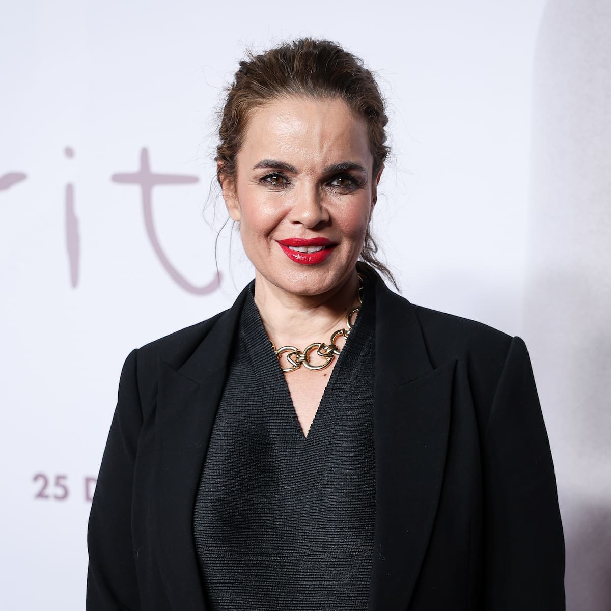 Carme Chaparro causa revuelo tras compartir una foto con pañuelo en la cabeza y aclara: “No tengo cáncer”